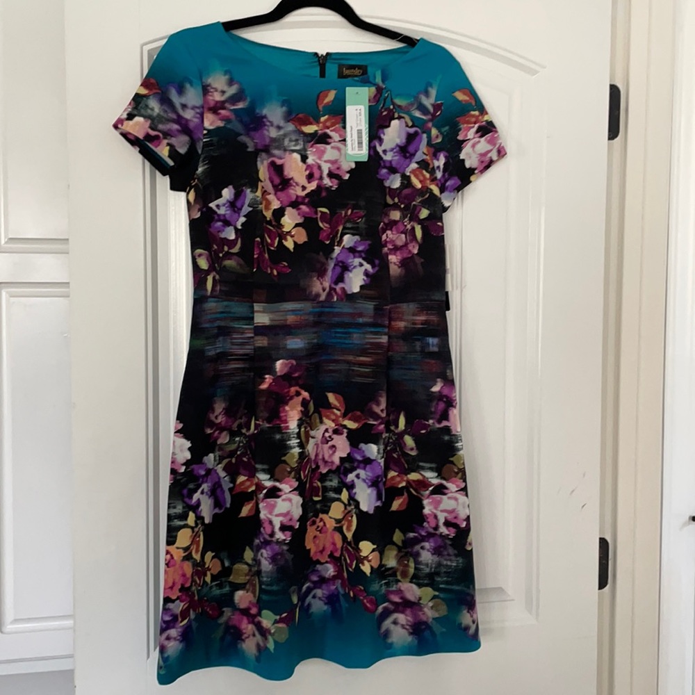 NWT Laundry Dress- stunning! Size 6 Teal floral